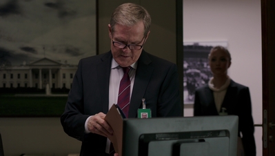 BERLIN_STATION_-_E1X09_THOMAS_SHAW_165.jpg