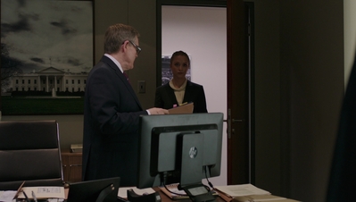 BERLIN_STATION_-_E1X09_THOMAS_SHAW_203.jpg