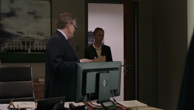 BERLIN_STATION_-_E1X09_THOMAS_SHAW_204.jpg