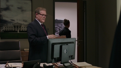 BERLIN_STATION_-_E1X09_THOMAS_SHAW_209.jpg
