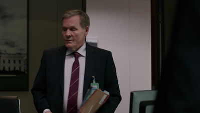 BERLIN_STATION_-_E1X09_THOMAS_SHAW_220.jpg