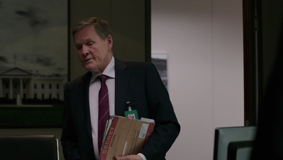 BERLIN_STATION_-_E1X09_THOMAS_SHAW_224.jpg