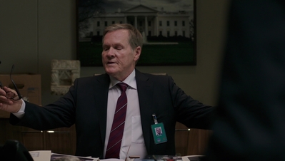BERLIN_STATION_-_E1X09_THOMAS_SHAW_260.jpg