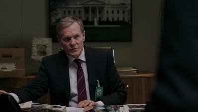 BERLIN_STATION_-_E1X09_THOMAS_SHAW_302.jpg