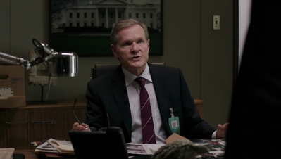 BERLIN_STATION_-_E1X09_THOMAS_SHAW_320.jpg