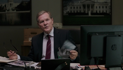 BERLIN_STATION_-_E1X09_THOMAS_SHAW_338.jpg