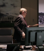 BERLIN_STATION_-_E1X09_THOMAS_SHAW_146.jpg