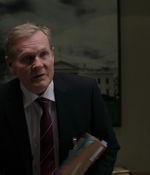 BERLIN_STATION_-_E1X09_THOMAS_SHAW_246.jpg