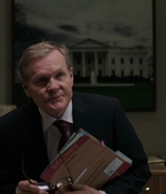 BERLIN_STATION_-_E1X09_THOMAS_SHAW_250.jpg