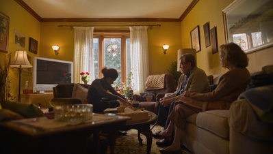 FULL_CIRCLE_-_E1X04_SAFE_IN_THE_CIRCLE_340.jpg
