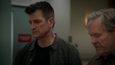 THE_ROOKIE_-_E7X02_THE_WATCHER_-_HD_SCREENCAPS_360.jpg